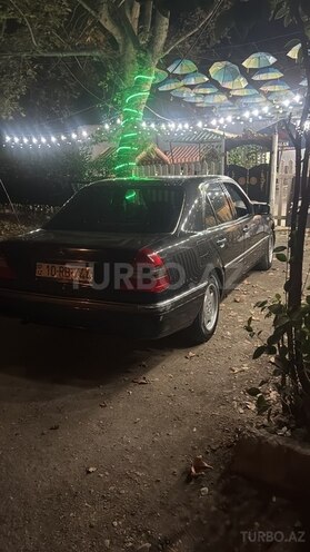 Mercedes C 180 1994, 323,405 km - 1.8 л - Mingəçevir