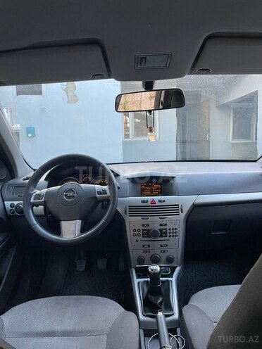 Opel Astra 2009, 307,000 km - 1.3 l - Bakı