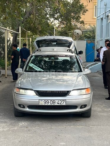 Opel Vectra 1999, 550,000 km - 1.6 л - Bakı