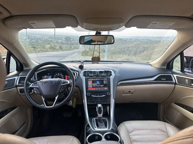 Ford Fusion (North America) 2013, 242,594 km - 1.6 л - Şəki