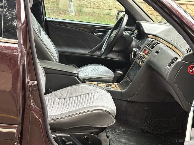Mercedes E 270 2000, 265,000 km - 2.7 l - Bakı