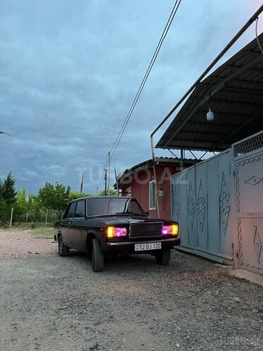 LADA (VAZ) 2107 2004, 87,600 km - 1.6 l - Salyan