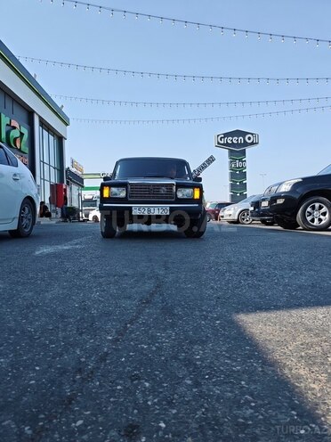 LADA (VAZ) 2107 2004, 87,600 km - 1.6 l - Salyan