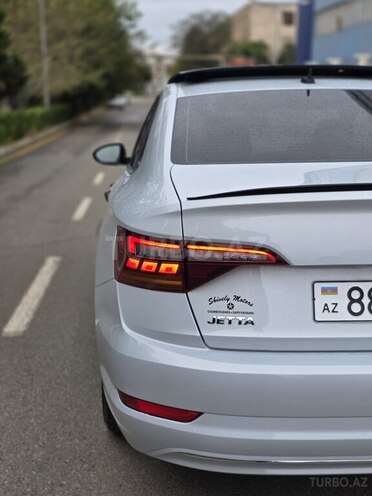 Volkswagen Jetta 2018, 97,000 km - 1.4 л - Bakı