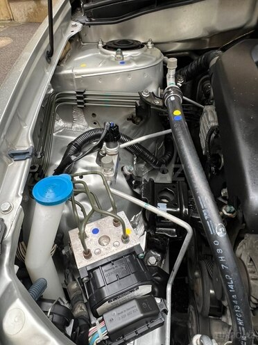 Toyota Corolla 2006, 235,228 km - 1.4 л - Bakı
