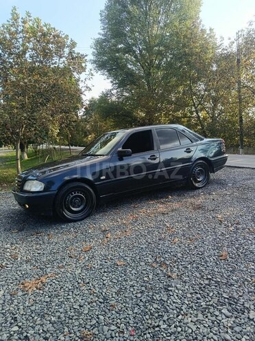 Mercedes C 180 1997, 396,582 km - 1.8 л - Zaqatala