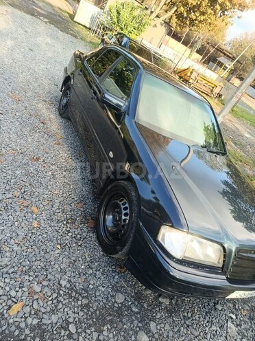 Mercedes C 180 1997, 396,582 km - 1.8 л - Zaqatala