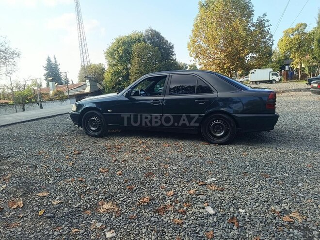 Mercedes C 180 1997, 396,582 km - 1.8 л - Zaqatala