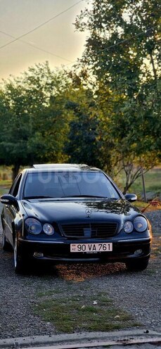 Mercedes C 240 2001, 360,000 km - 2.6 л - Qazax