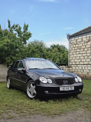 Mercedes C 240 2001, 360,000 km - 2.6 л - Qazax