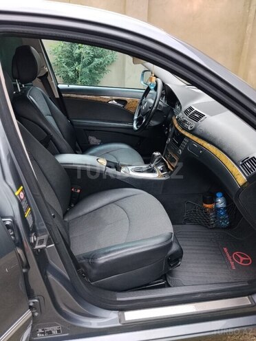 Mercedes E 200 2006, 282,009 km - 1.8 л - Biləsuvar