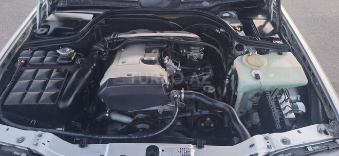 Mercedes C 180 2000, 295,000 km - 1.8 л - Bakı