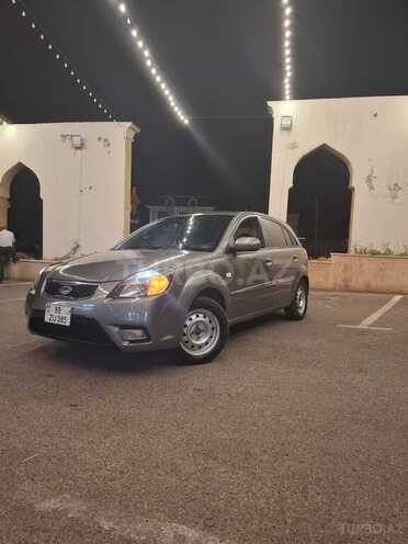 Kia Rio 2010, 420,000 km - 1.5 л - Bakı