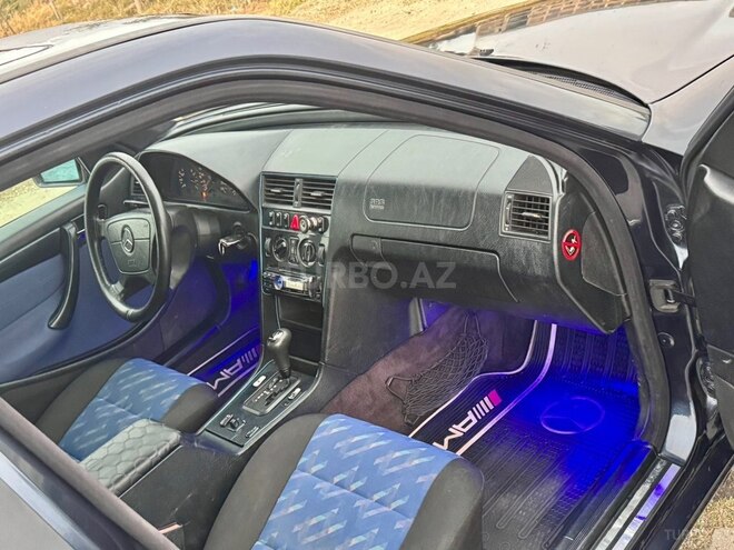 Mercedes C 220 1999, 321,580 km - 2.2 l - Sumqayıt
