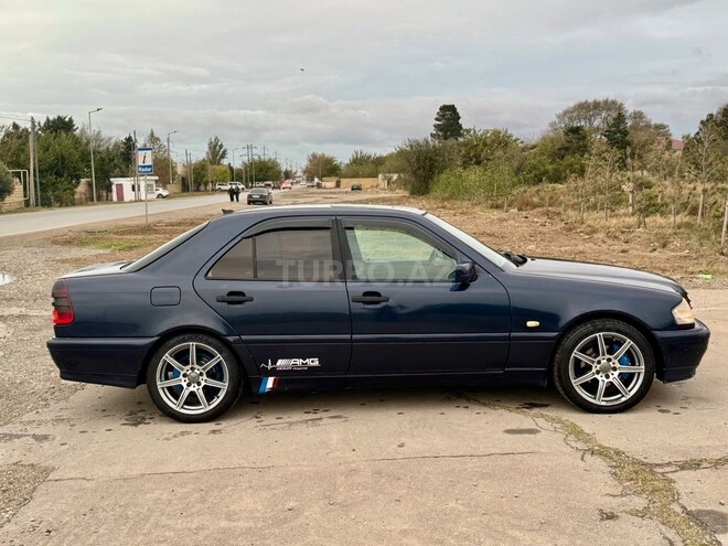 Mercedes C 220 1999, 321,580 km - 2.2 l - Sumqayıt