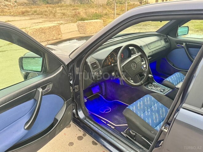 Mercedes C 220 1999, 321,580 km - 2.2 l - Sumqayıt
