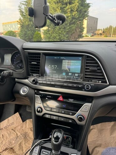 Hyundai Elantra 2015, 190,852 km - 1.6 l - Bakı