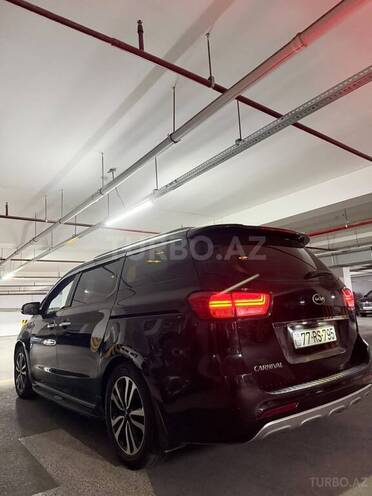 Kia Carnival 2014, 230,000 km - 2.2 l - Bakı