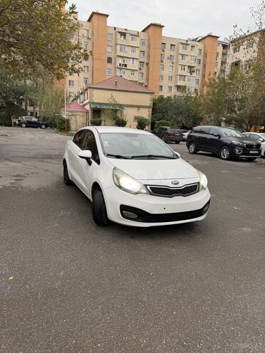 Kia Rio 2013, 335,000 km - 1.4 l - Bakı