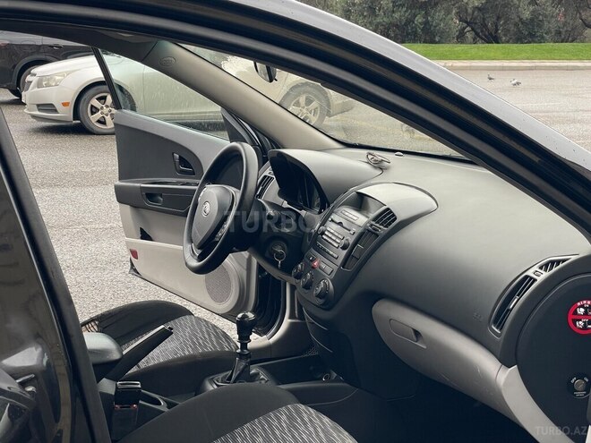 Kia  2008, 340,000 km - 1.6 l - Bakı