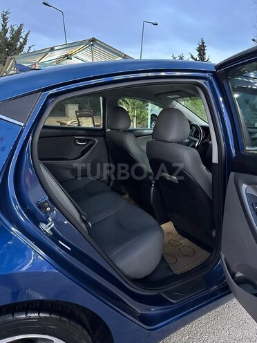 Hyundai Elantra 2016, 254,276 km - 1.8 l - Bakı