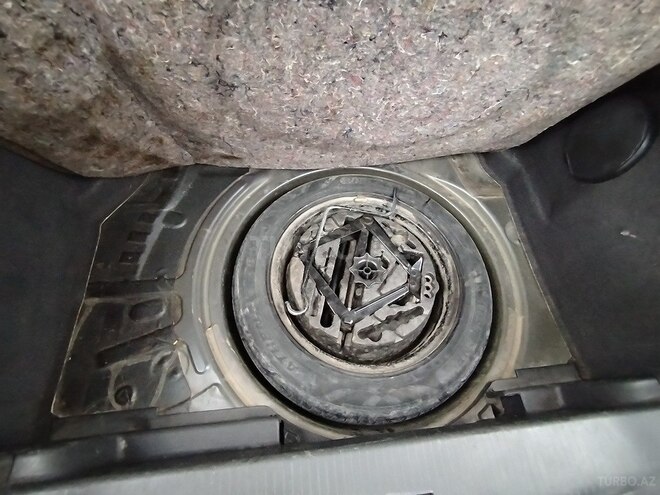 Opel Astra 2005, 500,000 km - 1.7 l - Yevlax