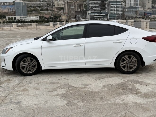 Hyundai Elantra 2019, 165,762 km - 2.0 l - Bakı