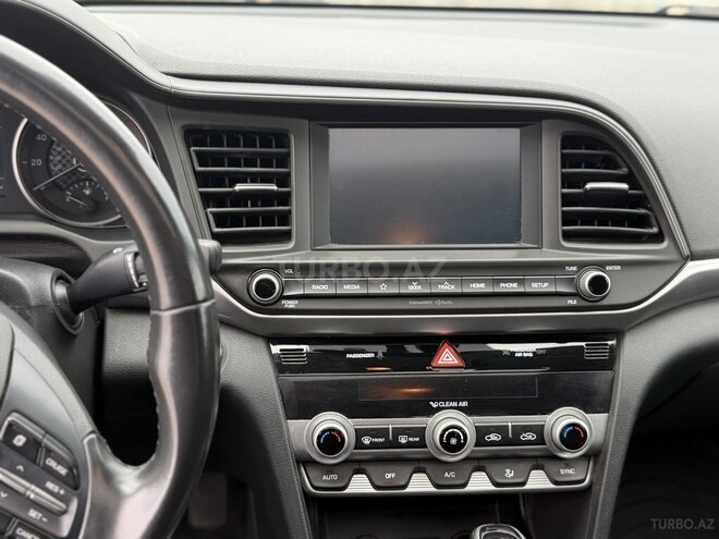 Hyundai Elantra 2019, 165,762 km - 2.0 l - Bakı
