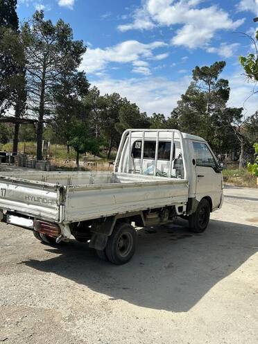 Hyundai H 100 1998, 543,832 km - 2.5 l - Sumqayıt