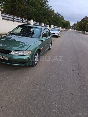 Opel Vectra 1999, 356,000 km - 1.8 l - Qazax