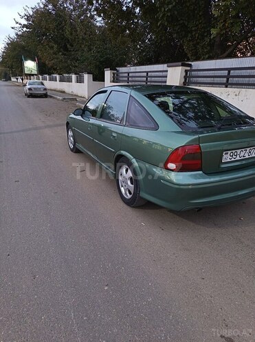 Opel Vectra 1999, 356,000 km - 1.8 l - Qazax