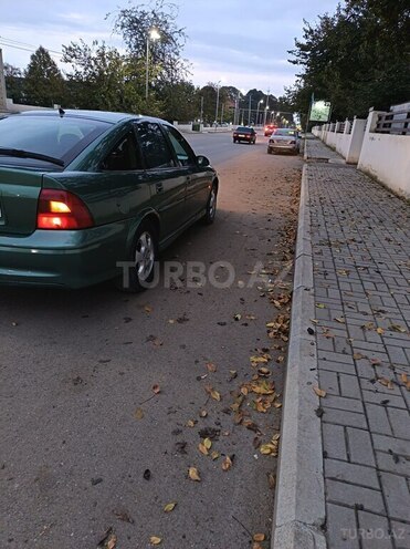 Opel Vectra 1999, 356,000 km - 1.8 l - Qazax