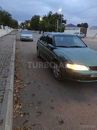 Opel Vectra 1999, 356,000 km - 1.8 l - Qazax