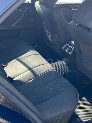 Mercedes E 220 1999, 361,093 km - 2.2 л - Masallı