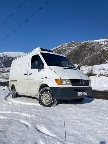 Mercedes Sprinter 208 1997, 888,568 km - 2.2 l - Lənkəran