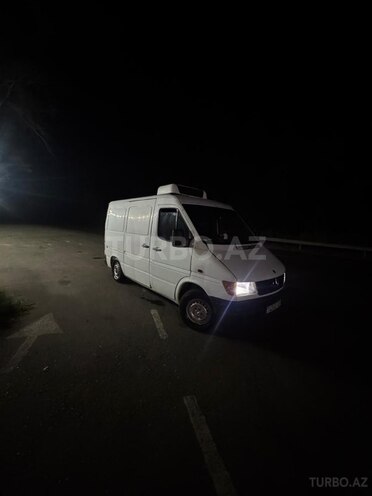 Mercedes Sprinter 208 1997, 888,568 km - 2.2 l - Lənkəran