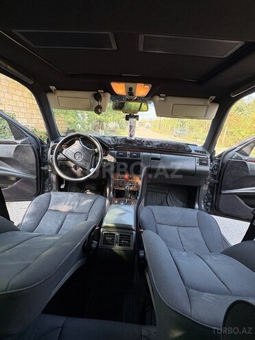 Mercedes E 230 1997, 451,000 km - 2.3 л - Quba
