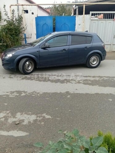 Opel Astra 2009, 280,000 km - 1.4 l - Bakı