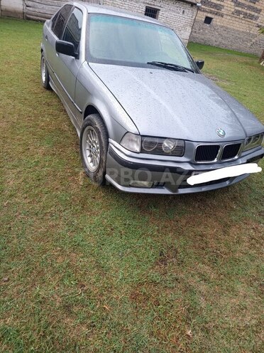 BMW 525 1993, 350,000 km - 2.5 l - Sumqayıt