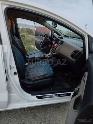 Kia Rio 2016, 177,000 km - 1.6 л - Bakı