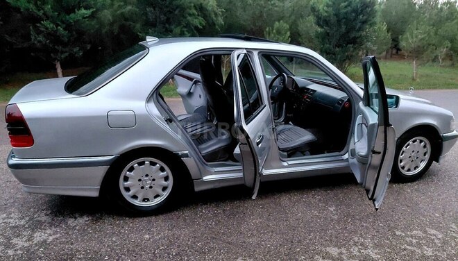 Mercedes C 240 1998, 283,564 km - 2.4 л - Bakı