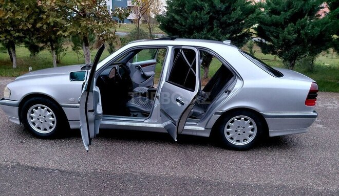 Mercedes C 240 1998, 283,564 km - 2.4 л - Bakı