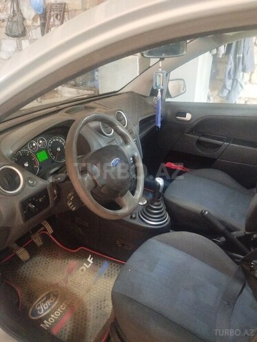 Ford Fiesta 2007, 284,391 km - 1.4 л - Bakı