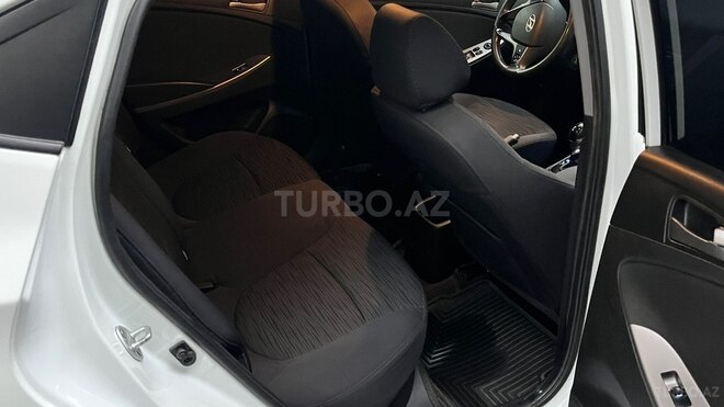 Hyundai Accent 2014, 129,000 km - 1.4 л - Bakı