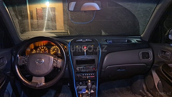 Nissan Sunny 2008, 330,000 km - 1.6 l - Quba