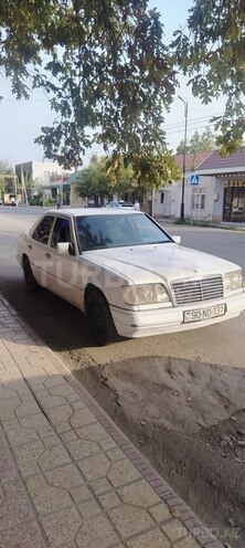 Mercedes 220 E 1994, 590,000 km - 2.2 l - Beyləqan