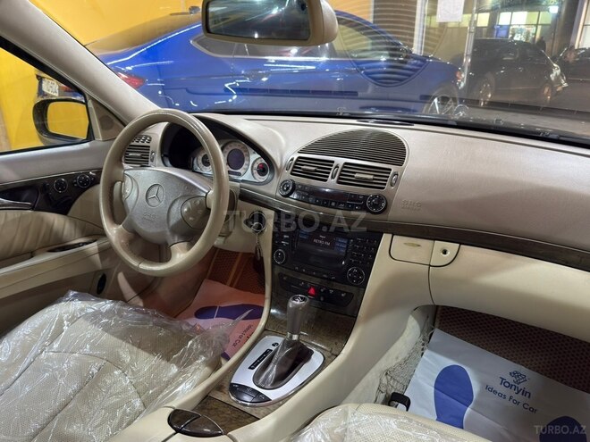 Mercedes E 320 2002, 278,000 km - 3.2 l - Sumqayıt