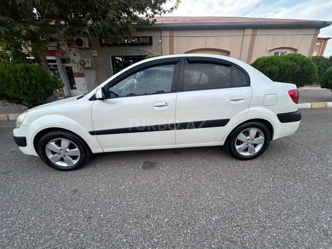 Kia Rio 2008, 388,000 km - 1.4 l - Naxçıvan