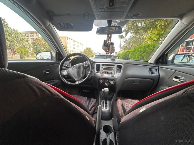 Kia Rio 2008, 388,000 km - 1.4 l - Naxçıvan
