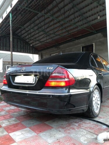 Mercedes E 220 2004, 280,000 km - 2.2 л - Ağcabədi